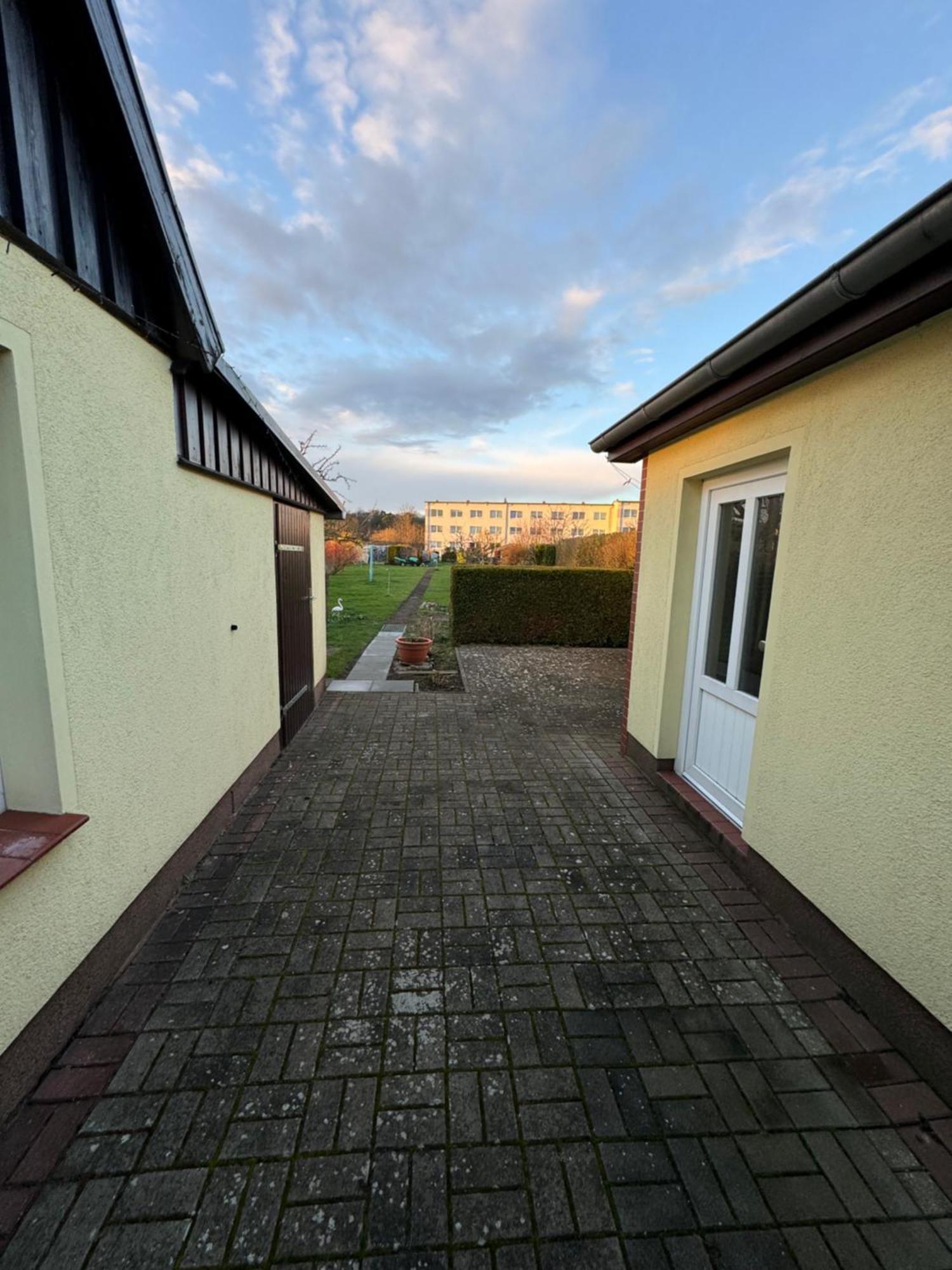 Ostsee Ferienhaus Mit Whirlpool 沃尔加斯特 外观 照片
