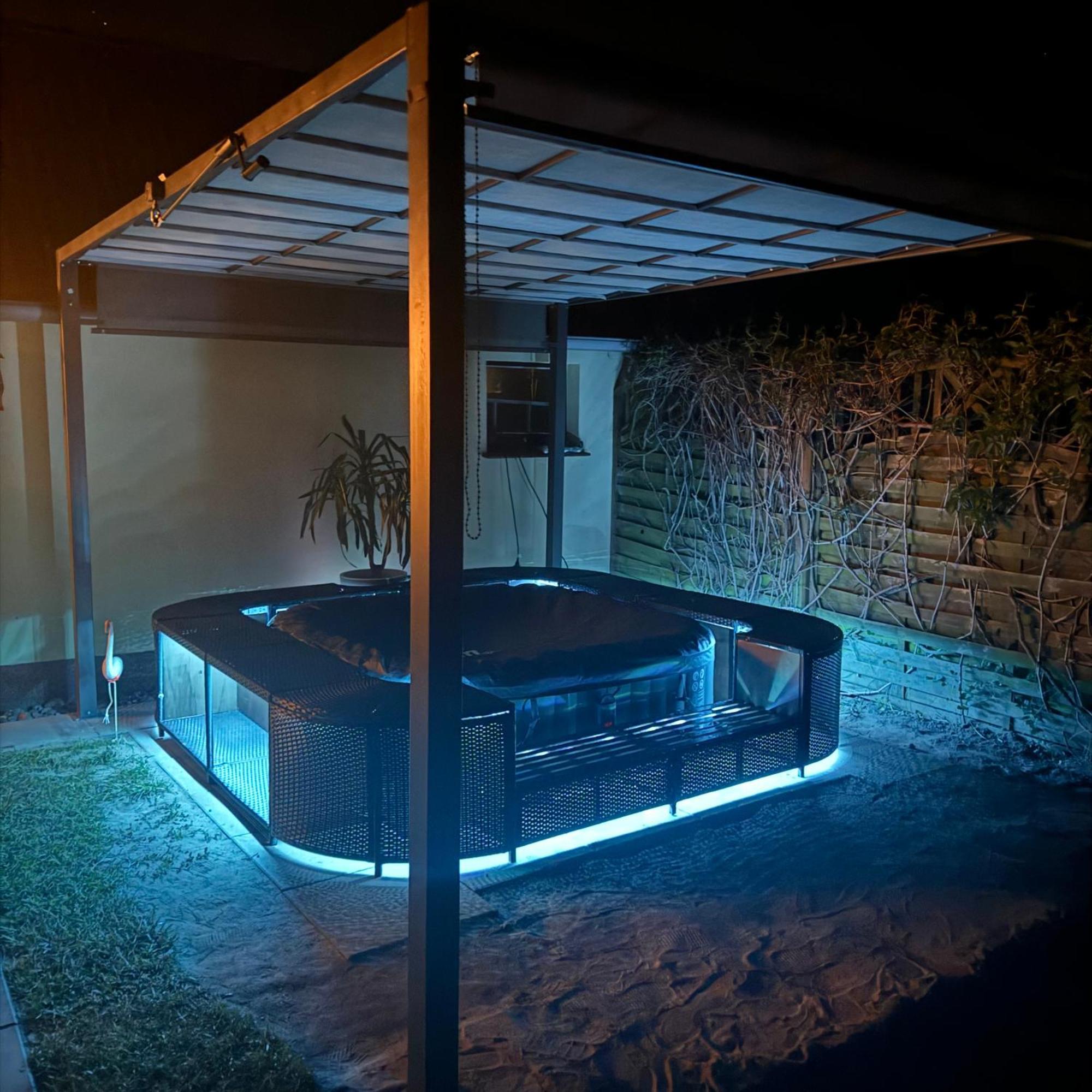 Ostsee Ferienhaus Mit Whirlpool 沃尔加斯特 外观 照片